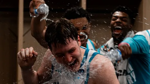 大乐透26025期专家推荐：金银胆码及奇偶比分析