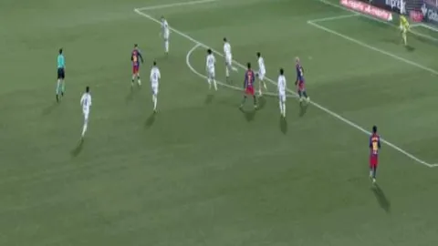 西班牙歐國聯決賽力戰平局 克羅地亞，西蒙英雄救主，西班牙逆轉奪冠寫下新篇章！